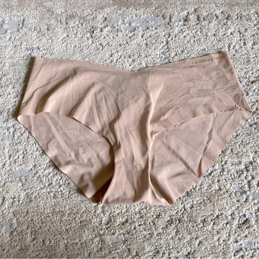 Victoria’s Secret Hip Hugger Hipster Nude Skin Microfiber Panties: Large - Picture 1 of 6